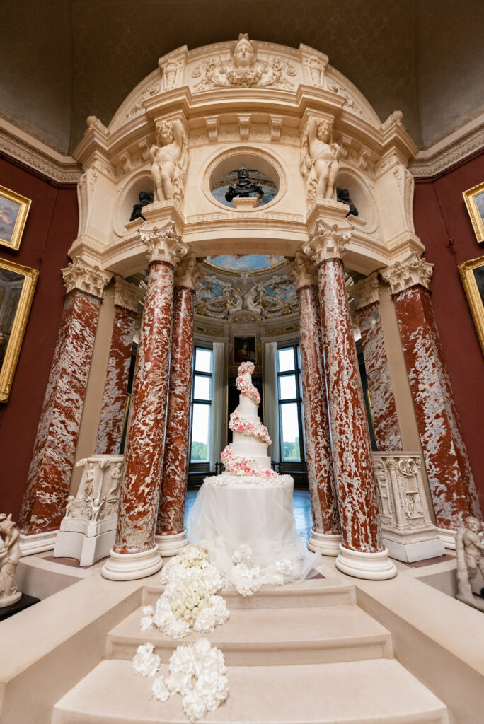 Chateau de Chantilly Elopement: A Magical Setting for Your